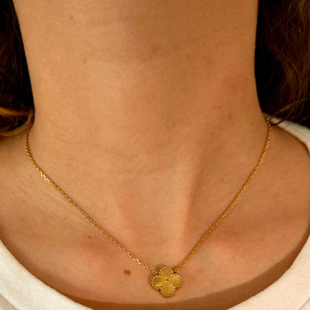 Alhambra Gold Clover necklace 