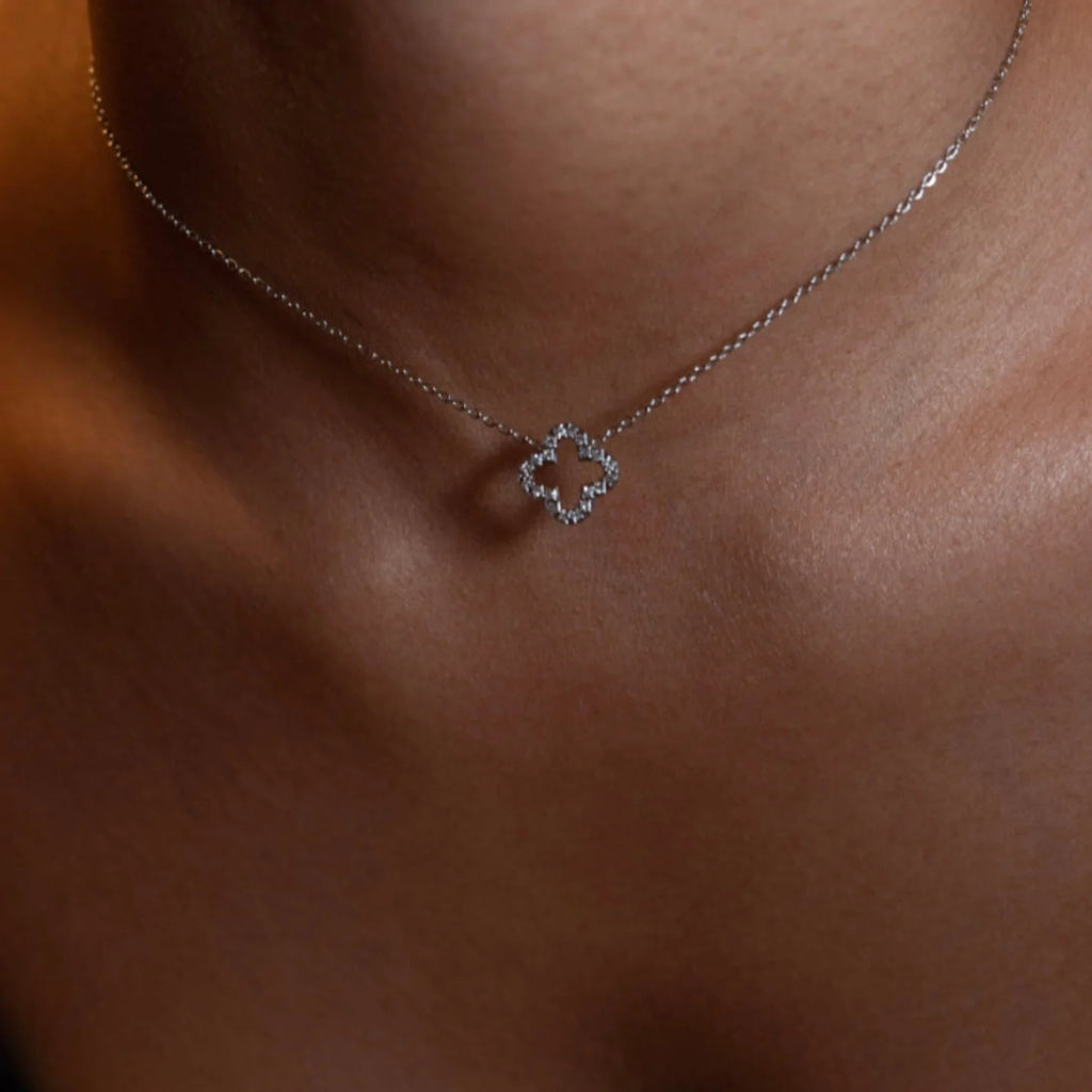 necklaces silver clover waterproof