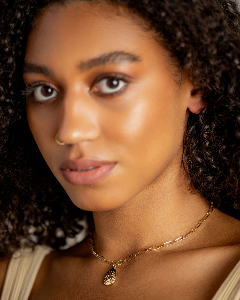 Pearl necklaces waterproof
